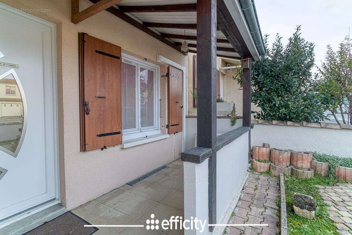 Maison à CHASSE-SUR-RHONE