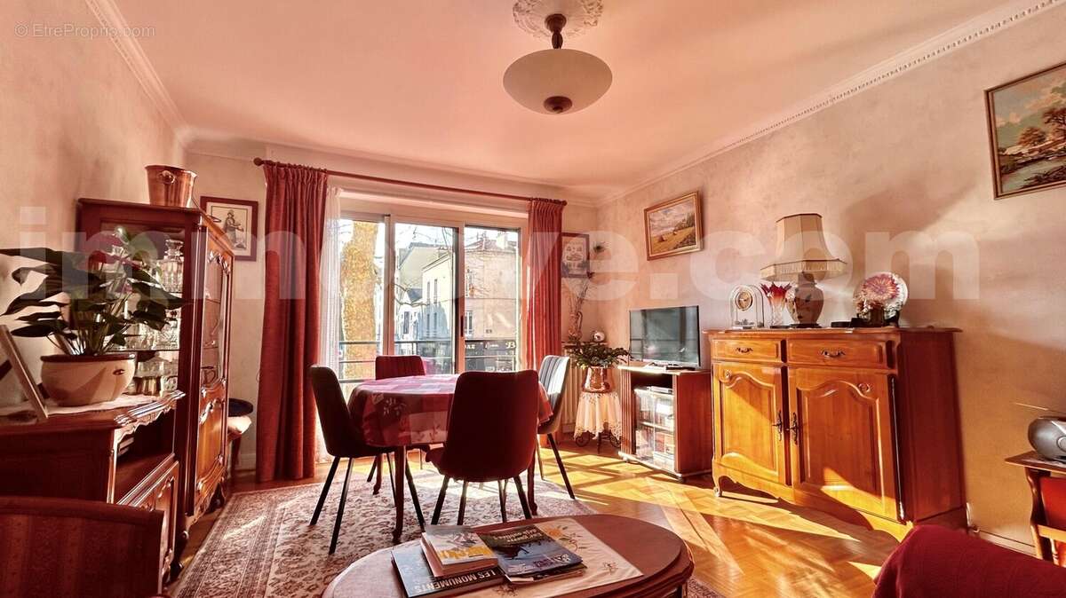 IMG_4890 2 - Appartement à CHARENTON-LE-PONT