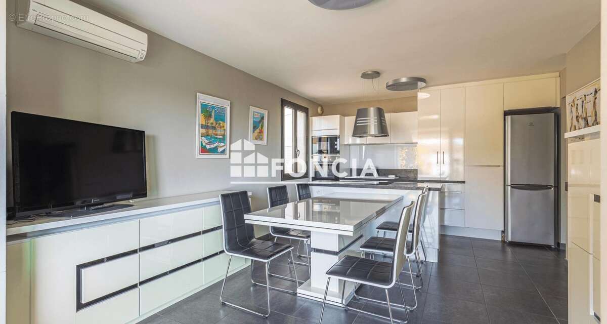 Appartement à SIX-FOURS-LES-PLAGES