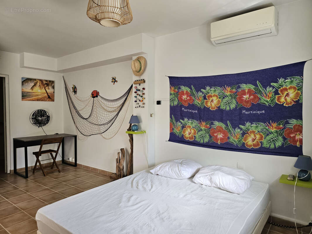 Maison à LES TROIS-ILETS