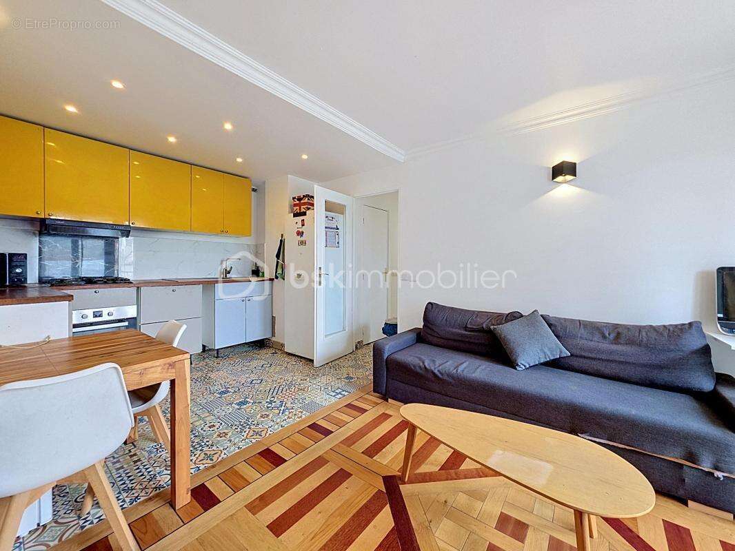 Appartement à LE BLANC-MESNIL