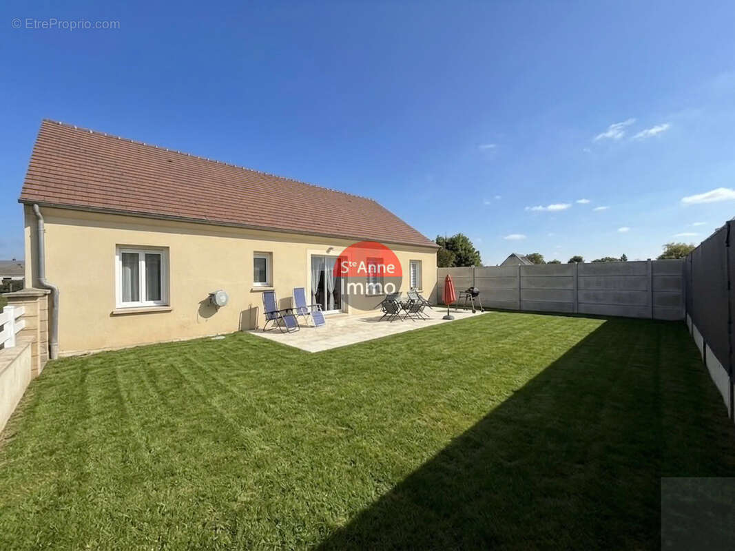Maison à MESNIL-SAINT-NICAISE