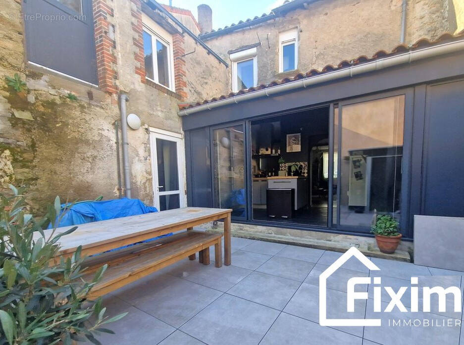 Maison à AIGREFEUILLE-SUR-MAINE