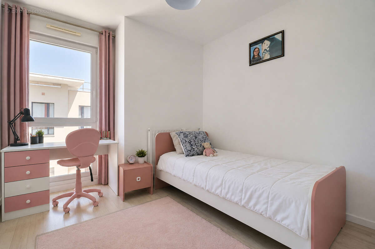 Appartement à COLOMBES