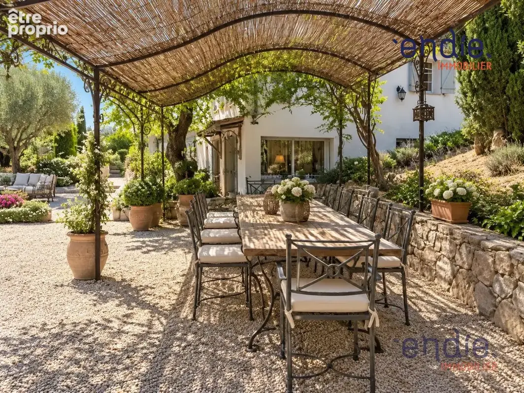 Maison 9 pièces 223 m² à vendre à Flayosc (83780) - photo 3