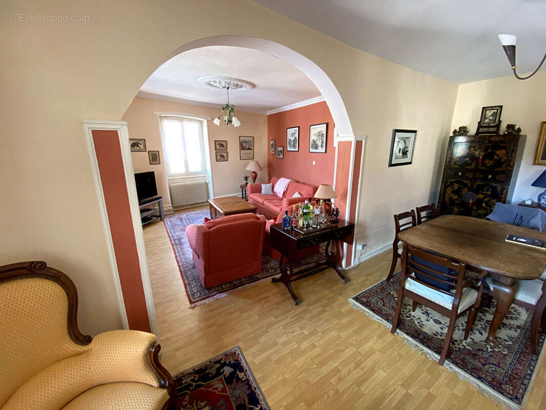 Ensemble immobilier - photo 8