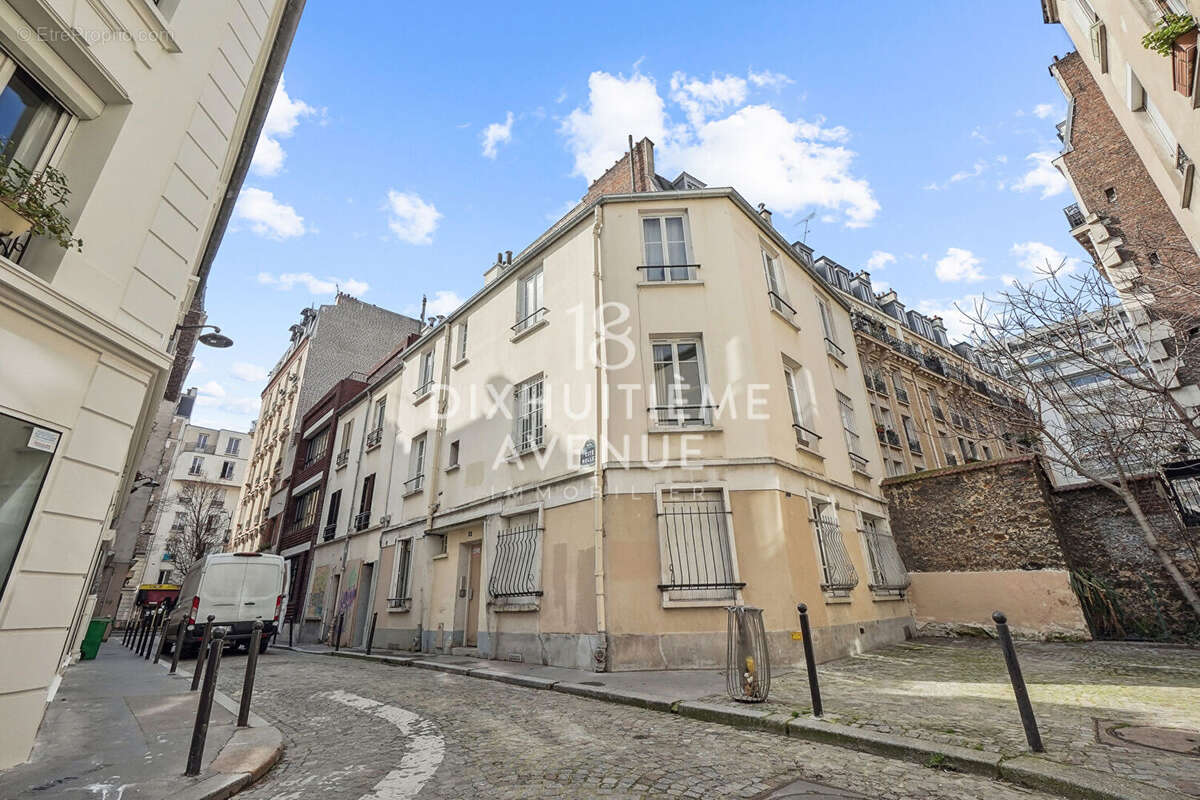 Appartement à PARIS-18E