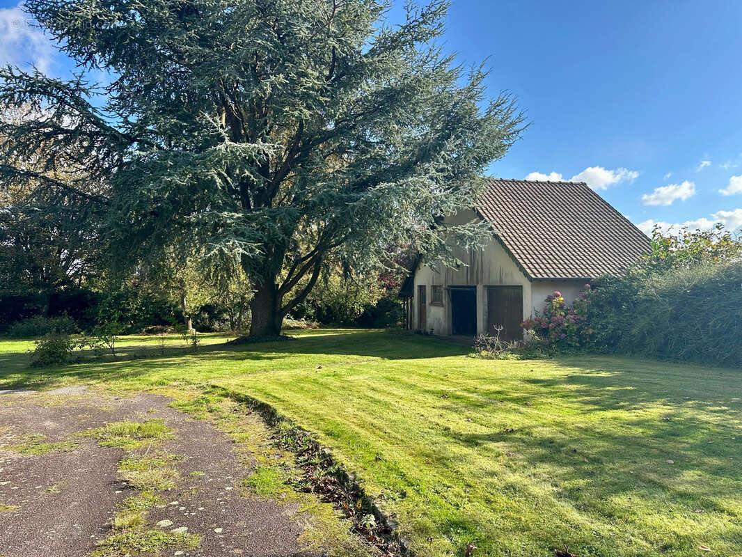 Maison à NEUFCHATEL-EN-BRAY