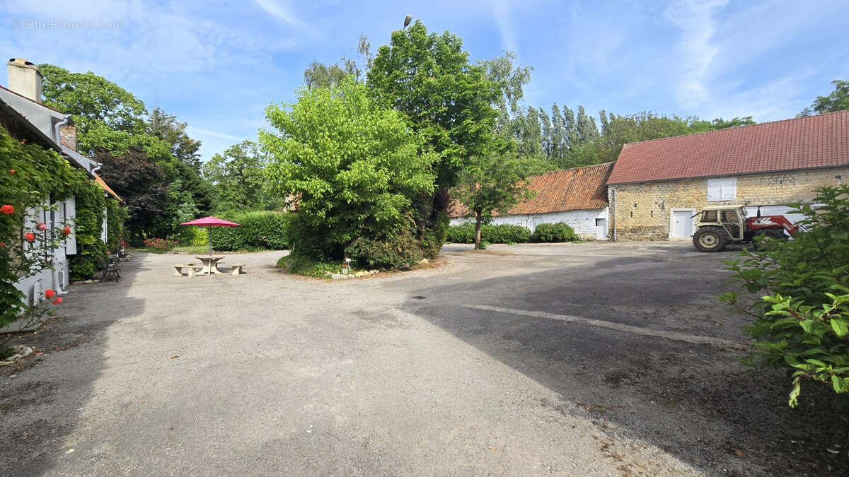 Maison à WIERRE-EFFROY