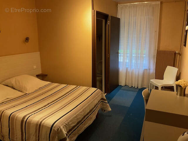 Commerce à MONTHUREUX-SUR-SAONE