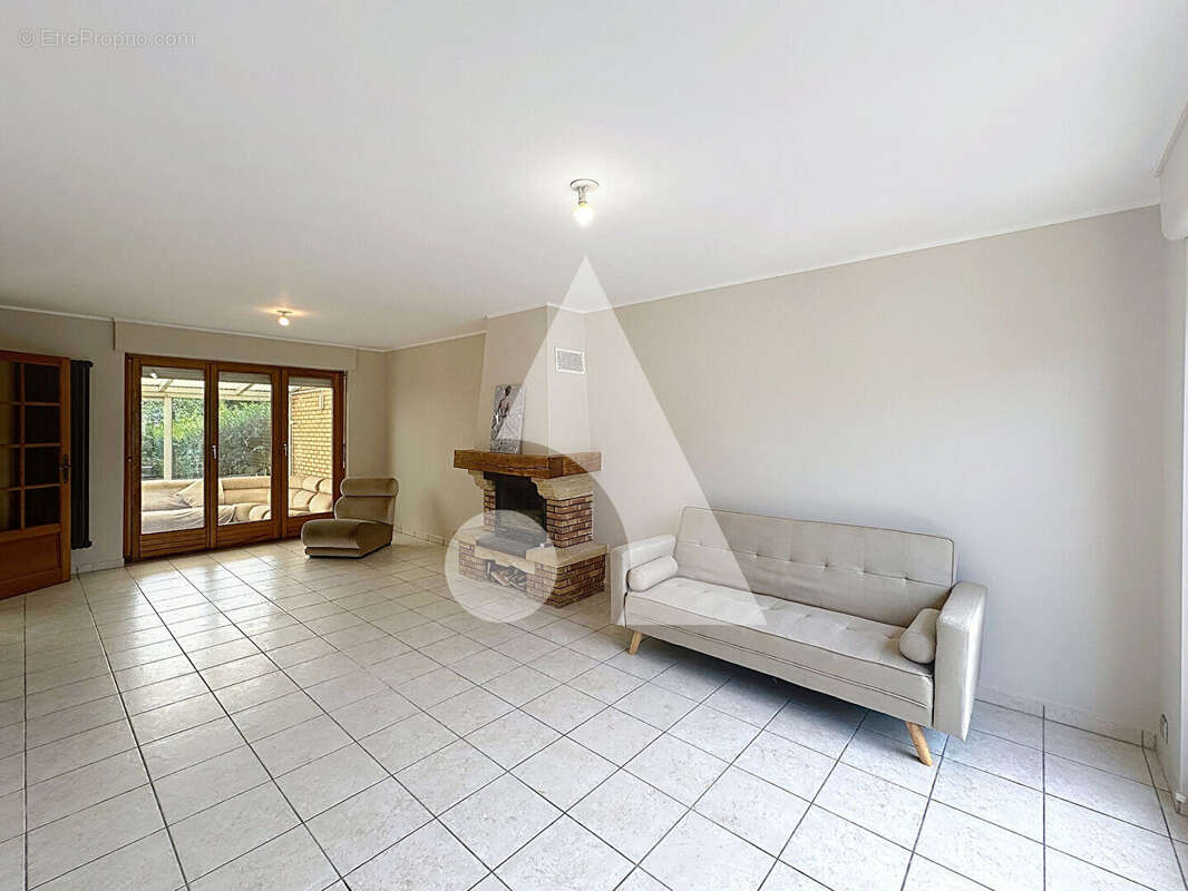 Maison à AULNOY-LEZ-VALENCIENNES