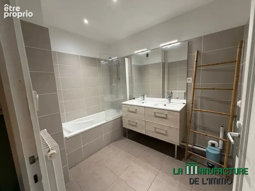 Appartement t4- 89,52m2 - cave - rue marengo - saint-etienne. - photo 13