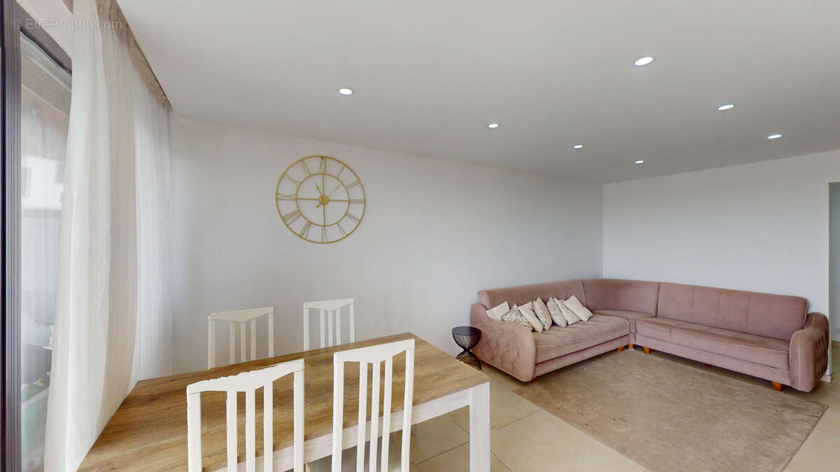 Appartement à LYON-9E