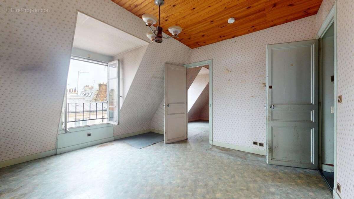 Appartement à PARIS-17E