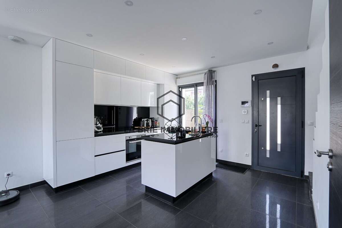 Maison 87 m² à Villecresnes  - photo 4