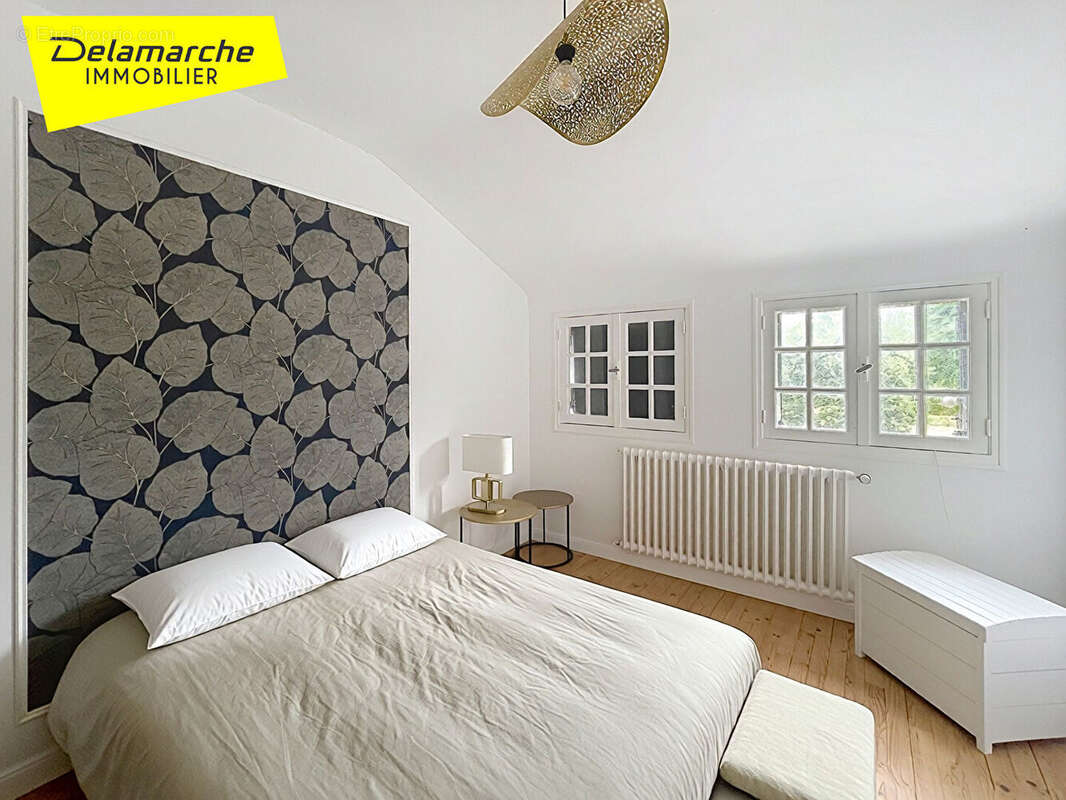 A VENDRE  AVRANCHES Maison avec Piscine au Val Saint Pere, 6 pièces et terrain de 2000 m² proche A84  entre Rennes et Caen - photo 9