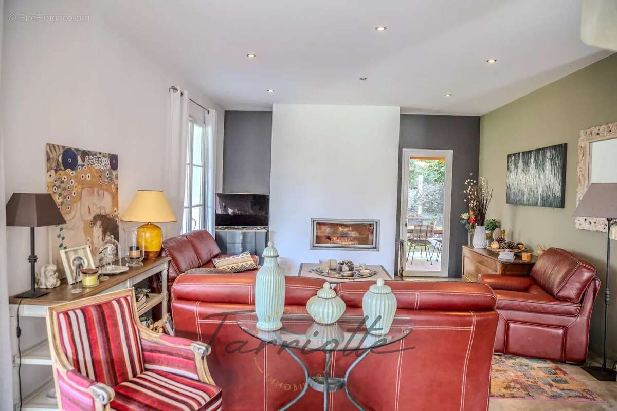 VILLA - 10672 - photo 6