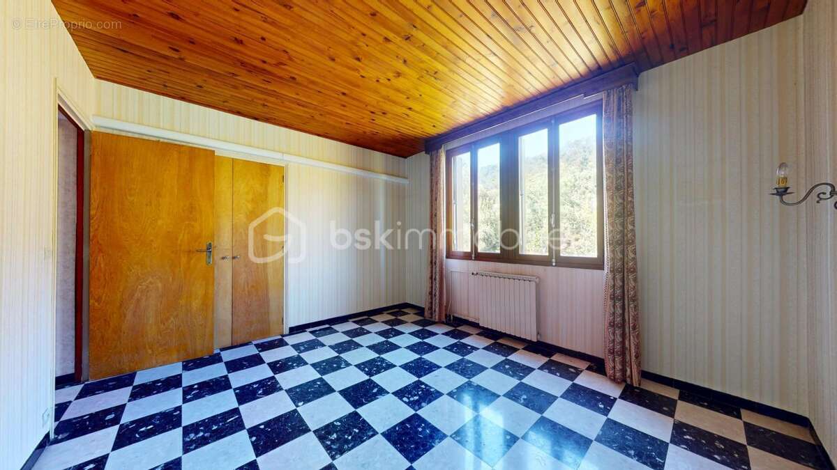Grande maison divisée en deux logements ou logement + activité pro - photo 14