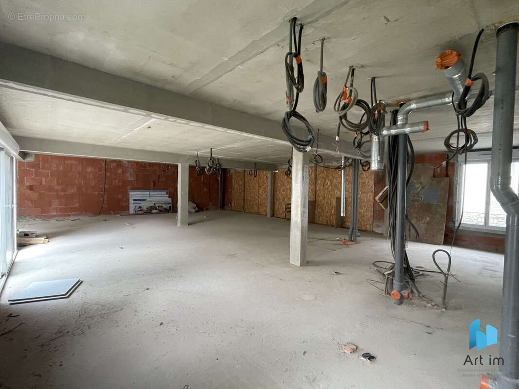 Commerce à LA FERTE-BERNARD