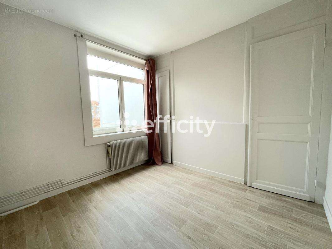 Appartement à LA MADELEINE