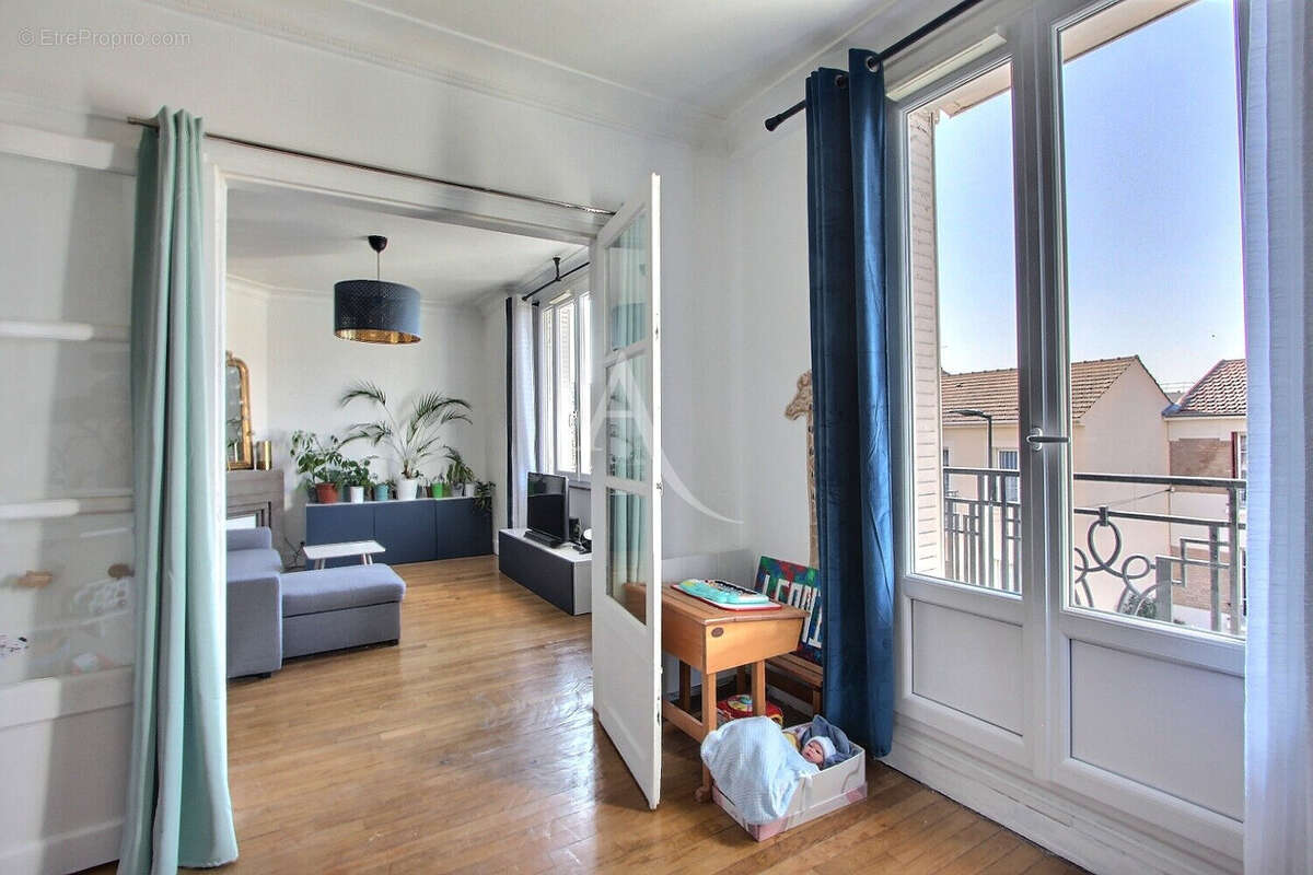 Appartement à ASNIERES-SUR-SEINE