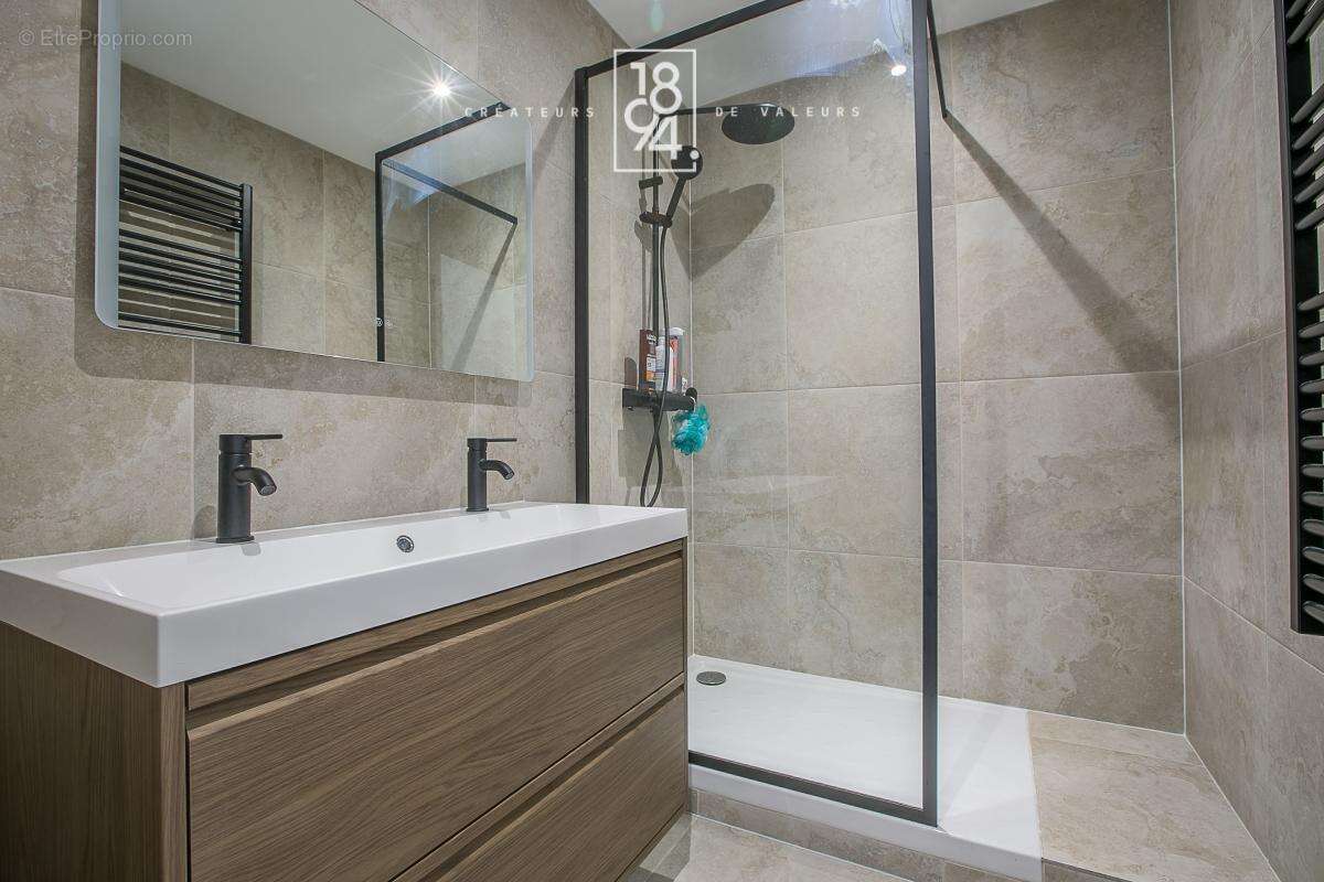 Appartement à MARSEILLE-11E