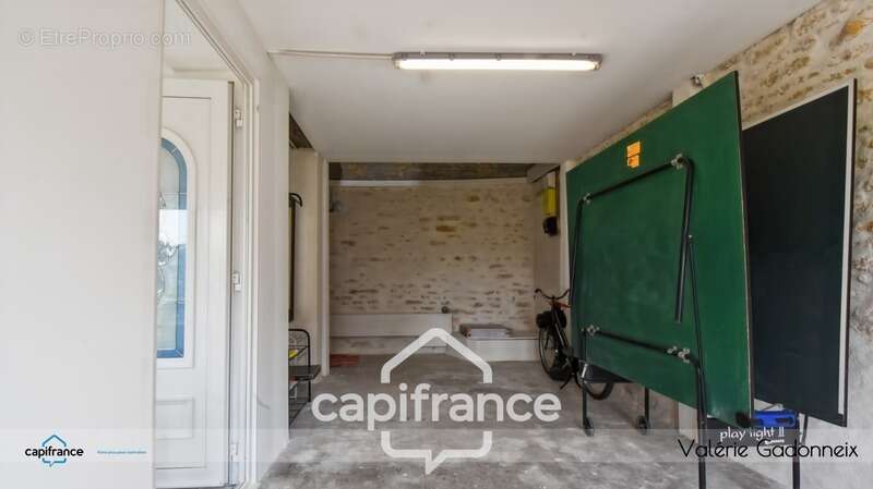 Dpt Vendée (85),  Maison charentaise rénovée avec dépendances et terrain à bâtir – Vix - photo 26