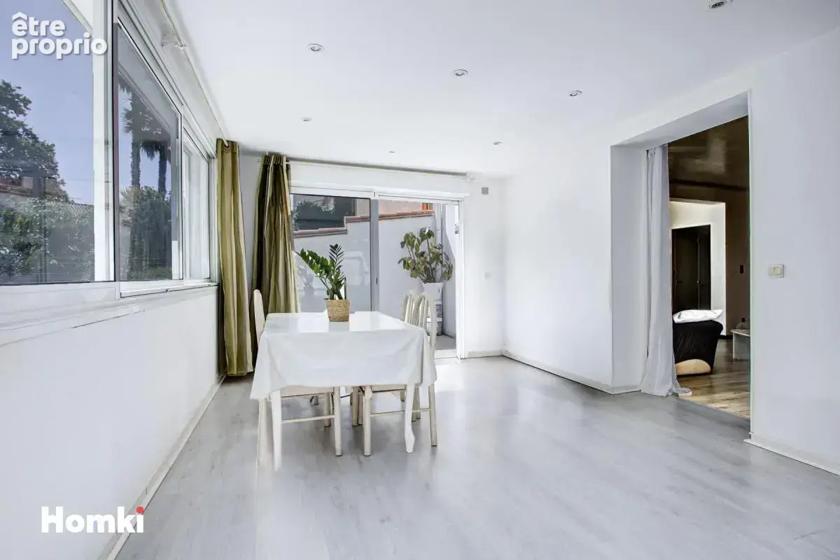 Maison Familiale T7 de 180 m² à Perpignan 66000 - photo 5