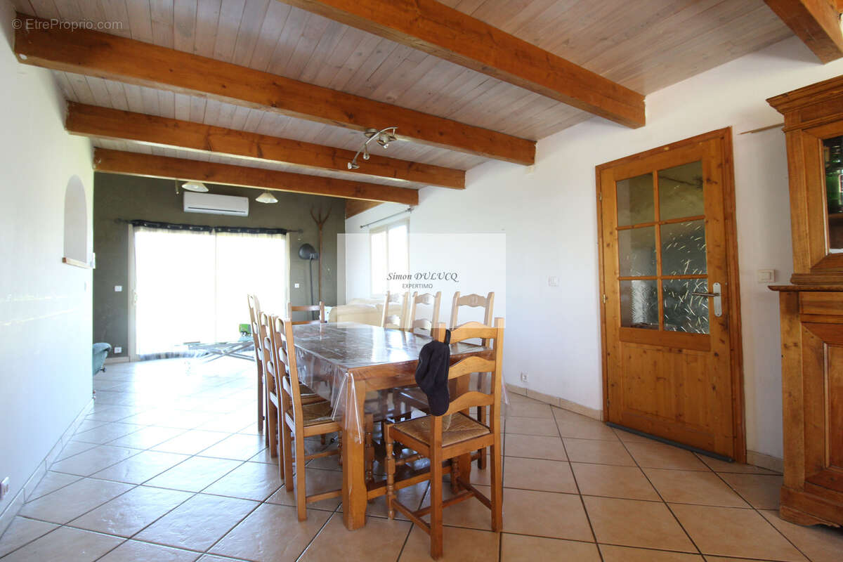 Maison type 6 de 142 m2 avec terrain de 986 m2 - photo 5