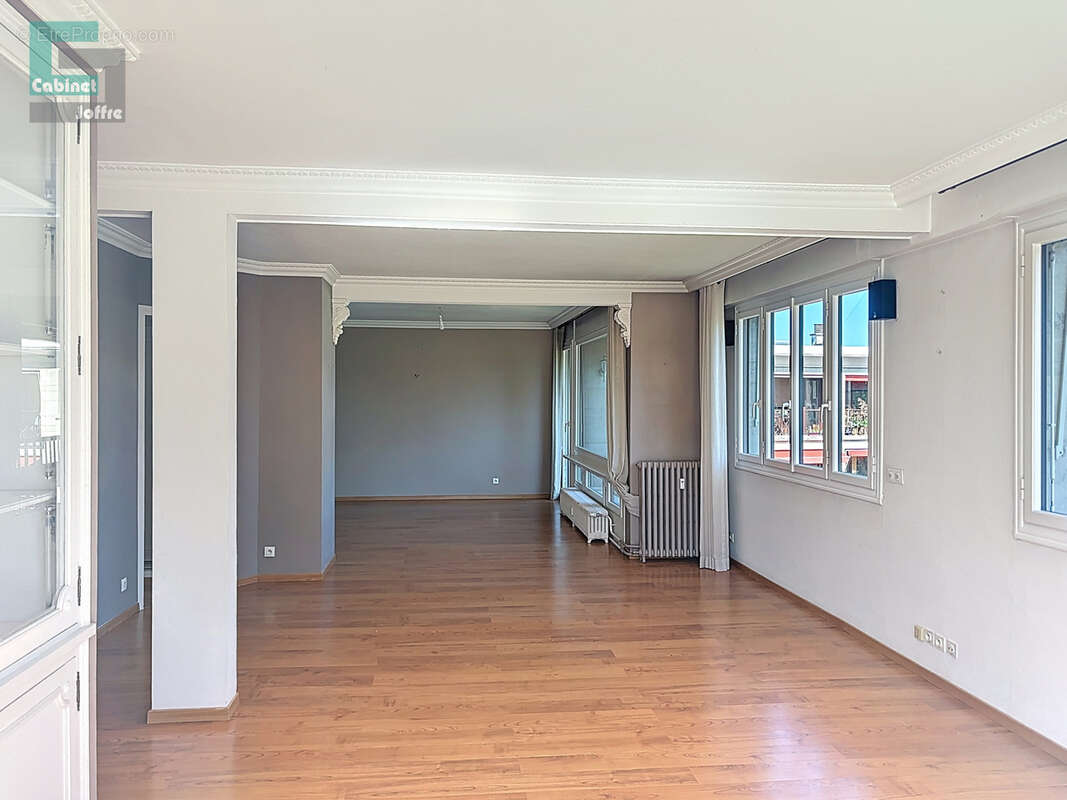 Appartement à FONTAINEBLEAU