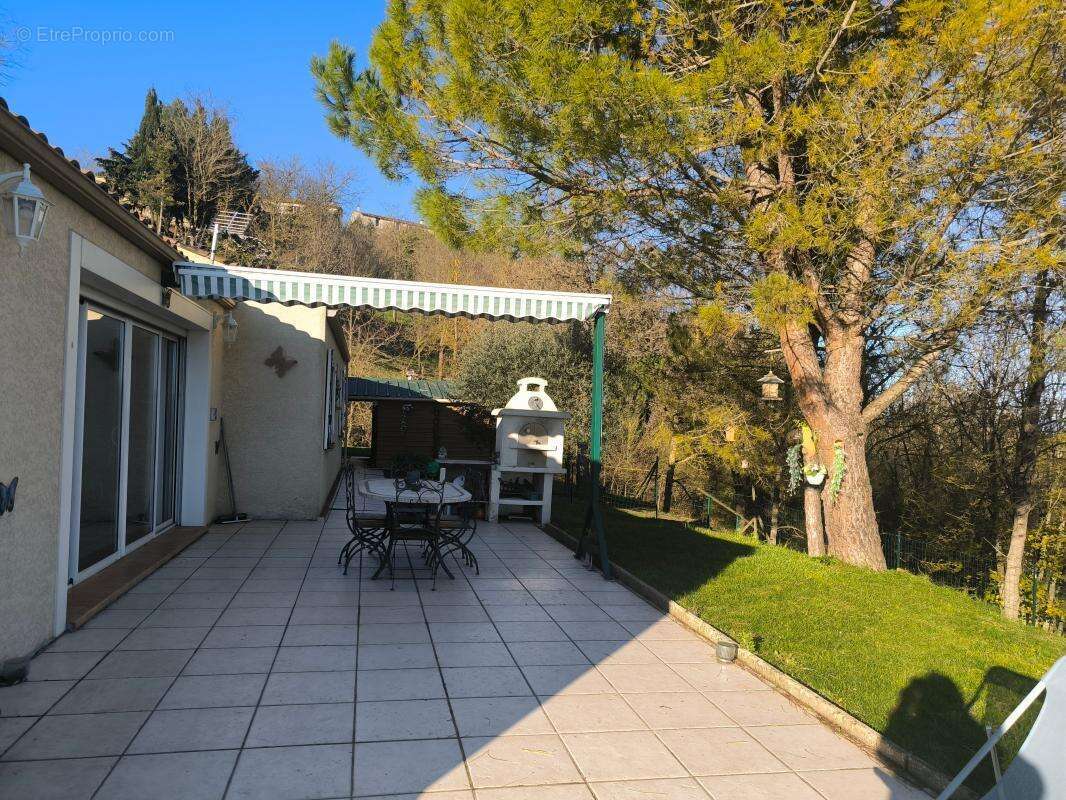 Villa plain pied de 130 m2 entourée de nature sur terrain de 4539 m2 avec  PISCINE - photo 10
