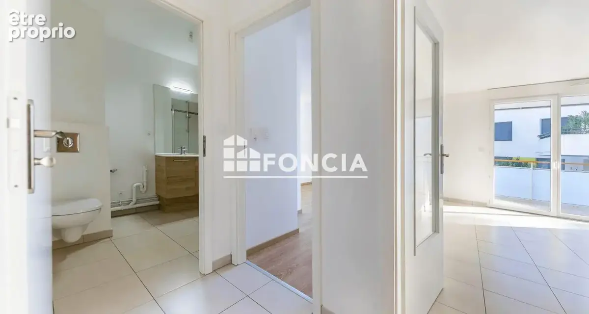 Exclusivite foncia - tres beau deux pieces avec terrasse de 14m2 - photo 7