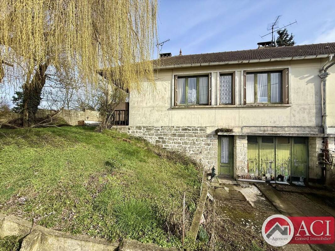 Maison à SAINTE-GENEVIEVE