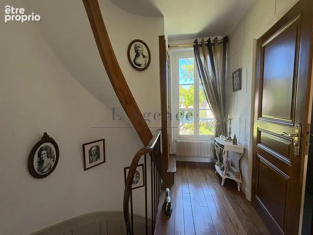 Demeure de caractère - Villers Sous St Leu 6 pièce(s) 169 m2 - photo 2