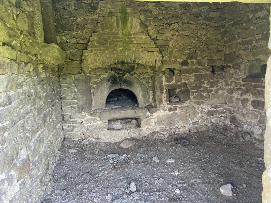 Maison à SAINT-GERMAIN-EN-BRIONNAIS