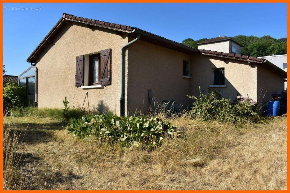 Maison 63 m² à Montluel  - photo 2