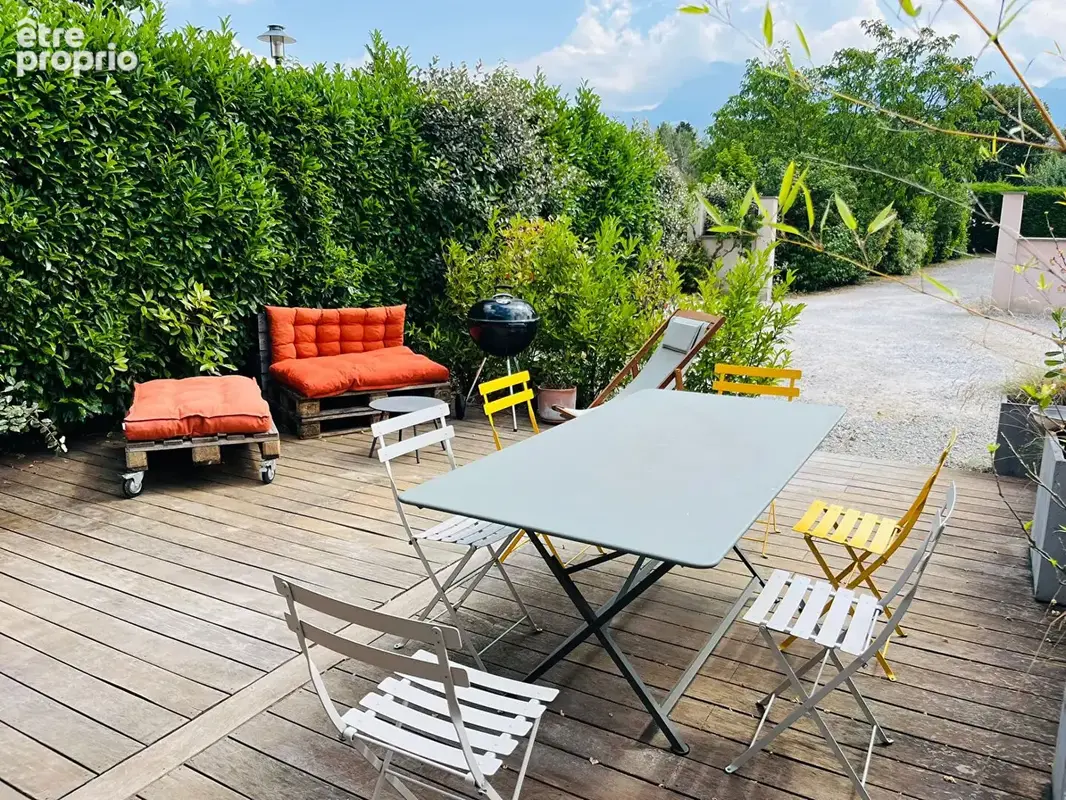 Appartement / Loft de charme avec vue lac et montagne à Annecy le Vieux - photo 3