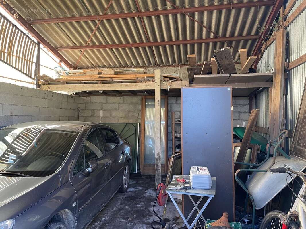 Maison à LA CHAPELLE-DES-POTS