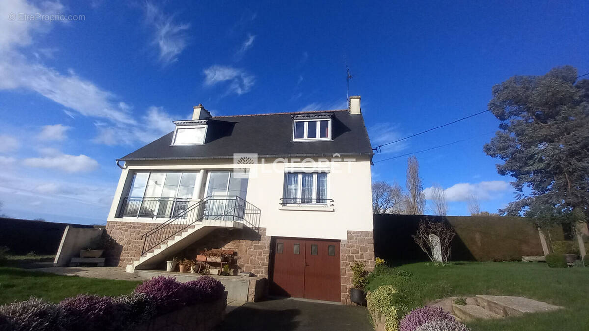Maison à GUINGAMP