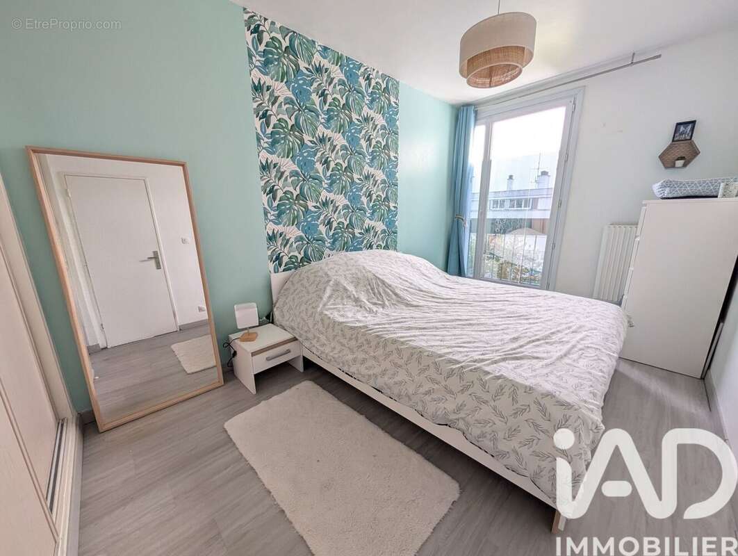 Photo 9 - Appartement à FLEURY-LES-AUBRAIS