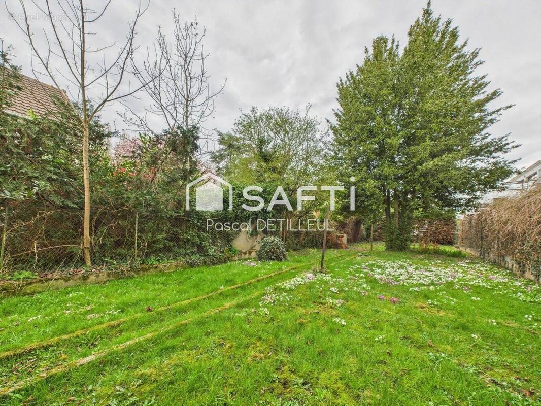 Photo 1 - Maison à GARCHES