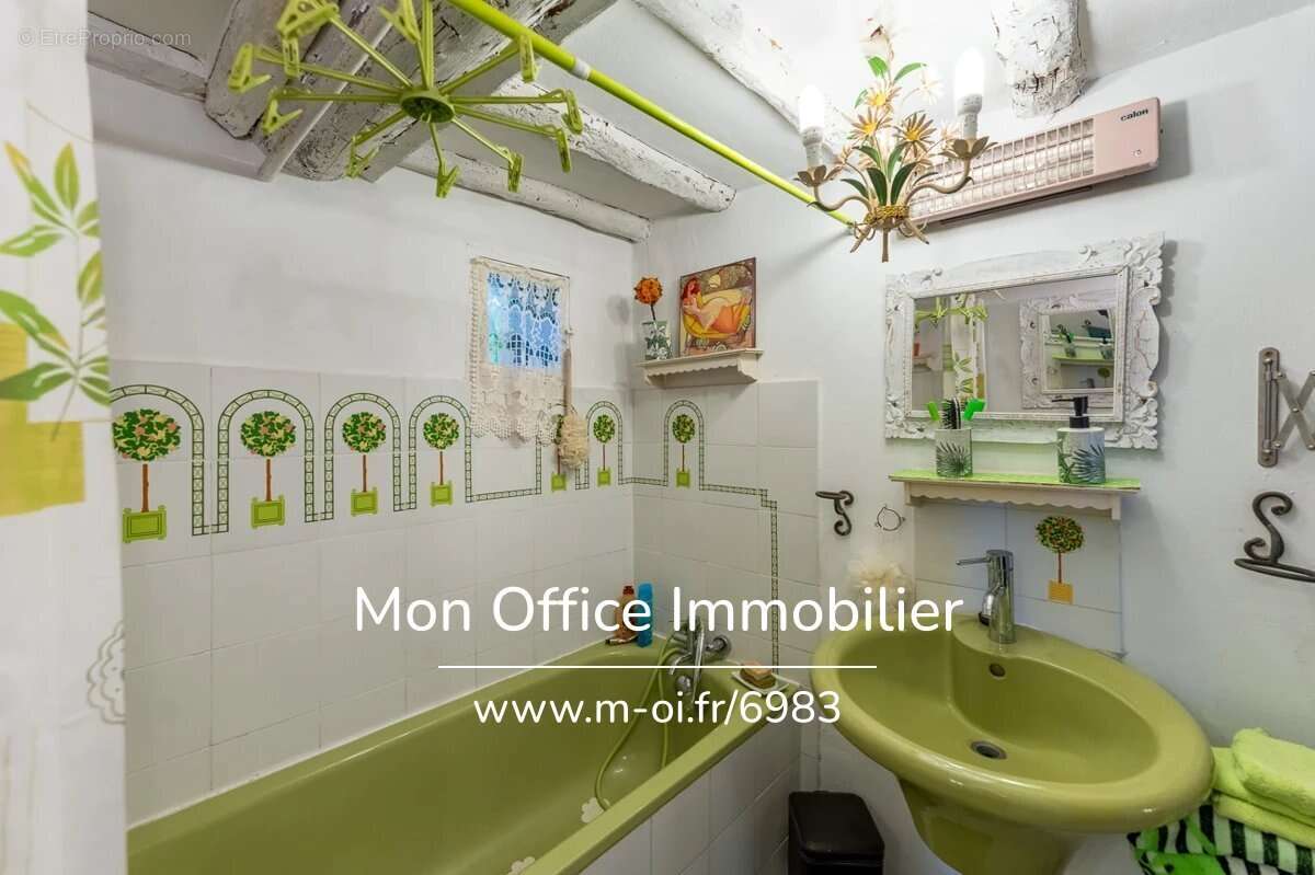 Référence : 6983-PEL - Authentique maison bourgeoise à réinventer en plein cœur de ville sud Lubéron - photo 18