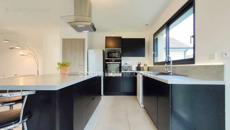 Maison à NEUFCHATEAU