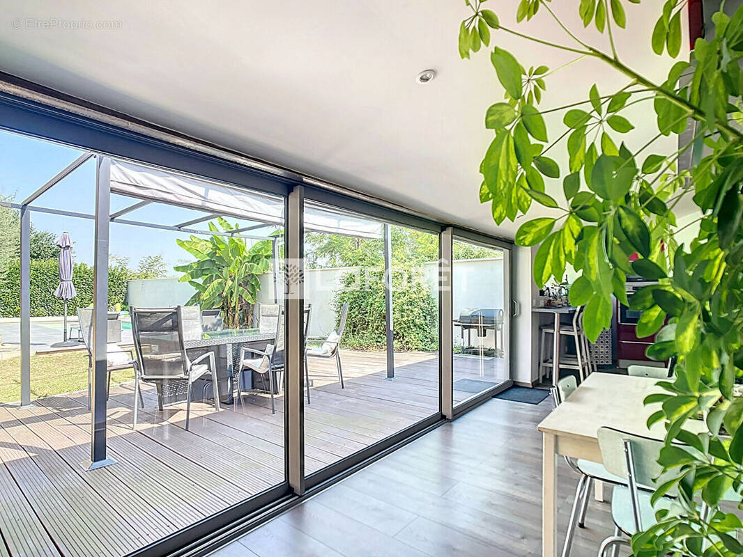 Maison à SAINT-DIDIER-DE-FORMANS