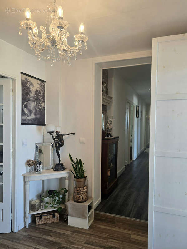 Maison à LA ROCHEBEAUCOURT-ET-ARGENTINE
