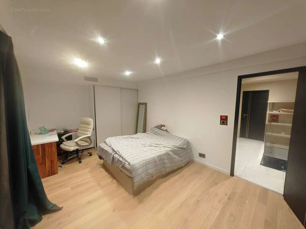 Maison à CAGNES-SUR-MER