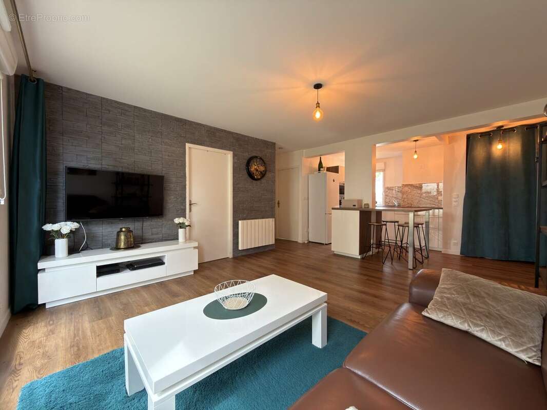 Appartement à NOYAL-CHATILLON-SUR-SEICHE