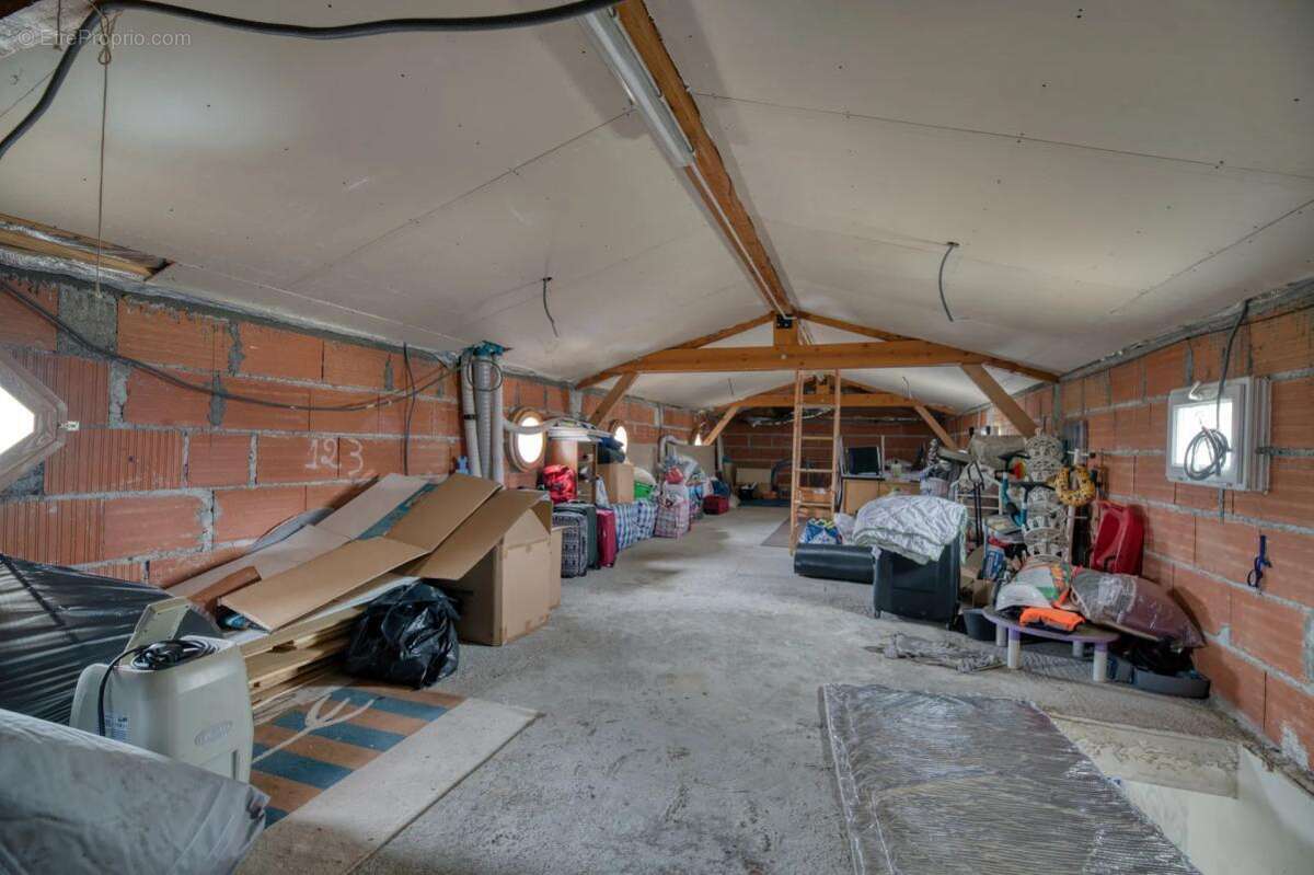 Maison de 6 pièces de 220 m² à Cugnaux - photo 15