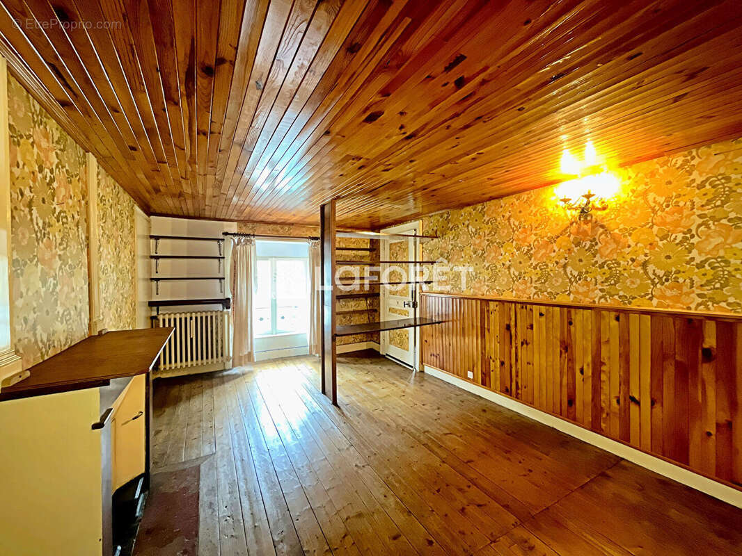 Maison à SAINT-AMOUR