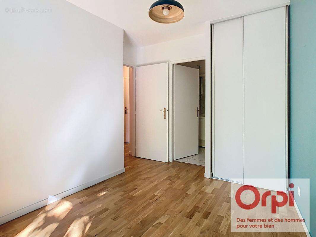 Appartement à ISSY-LES-MOULINEAUX